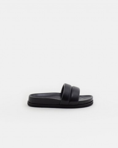 closed  slipper sandal
