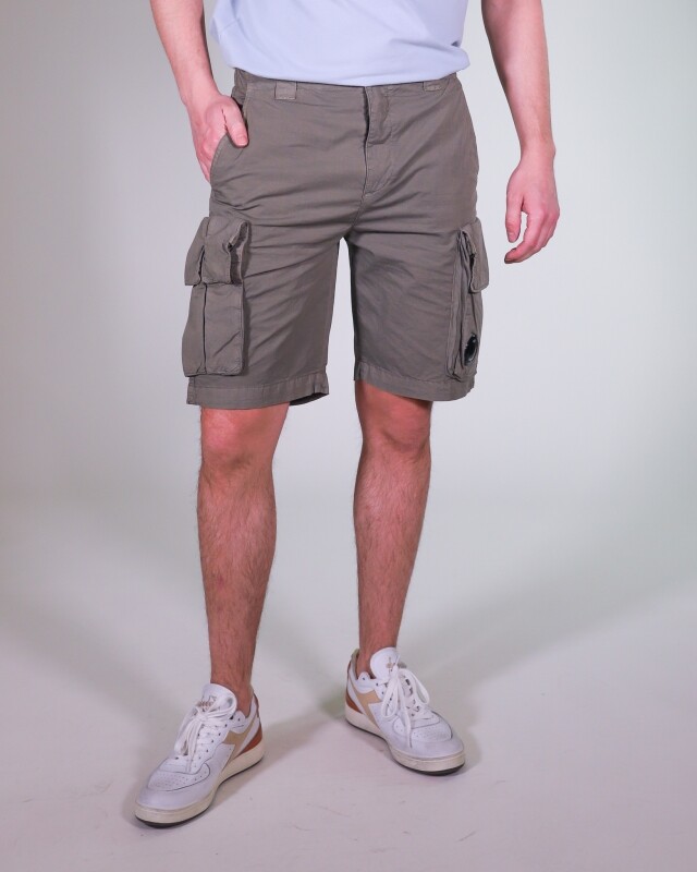 CP Company twill stretch cargo short taupe